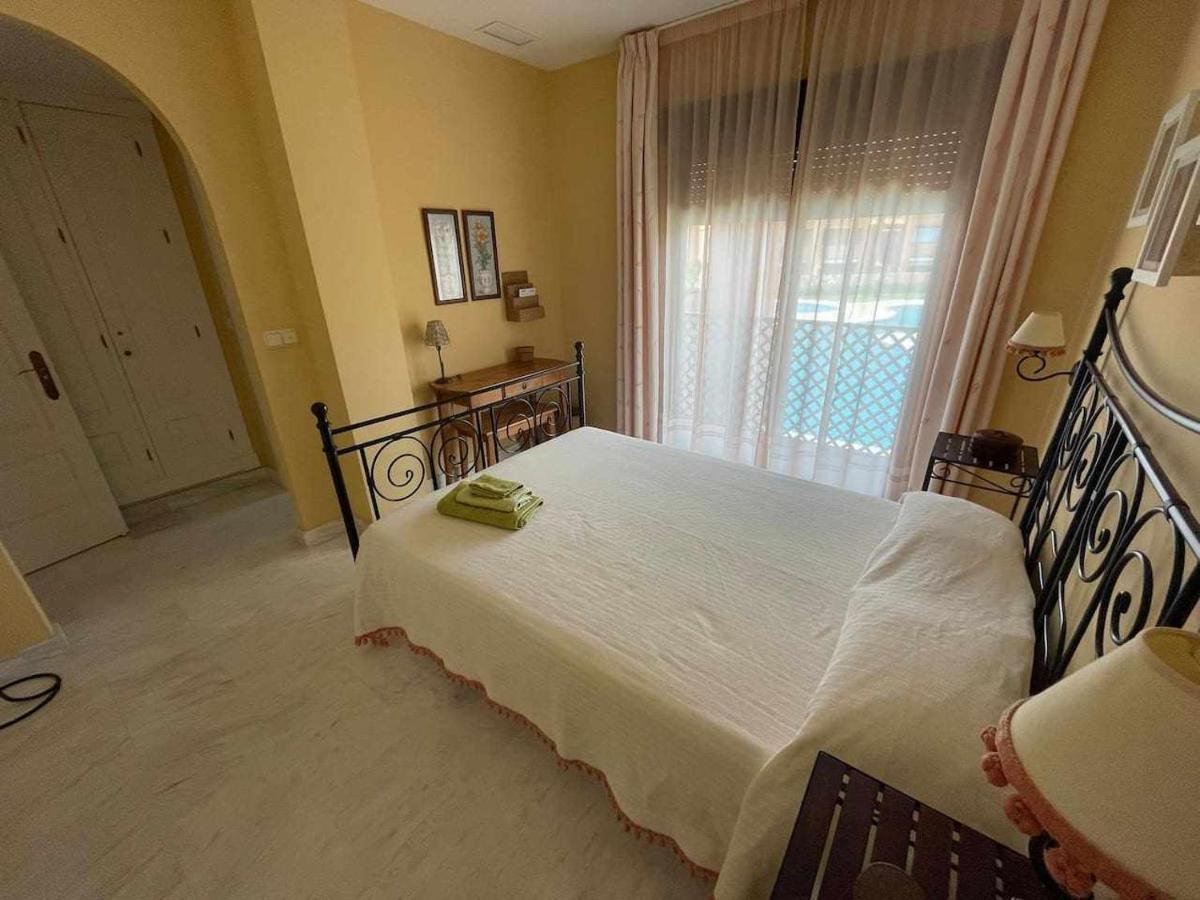 Apartment E2 Equipado En Playa Granada Con Terraza De 11m2