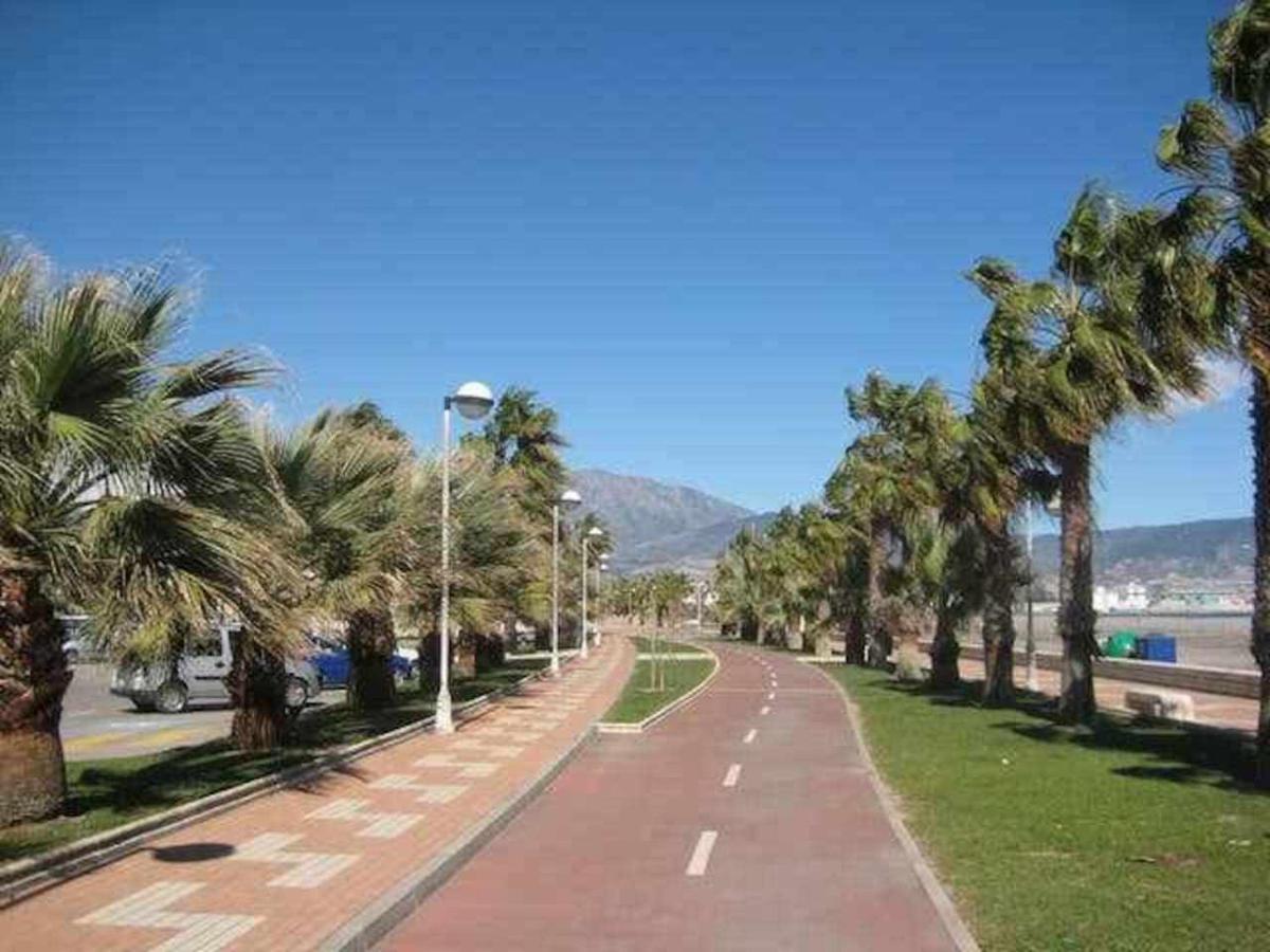 E2 Equipado En Playa Granada Con Terraza De 11m2 Apartment